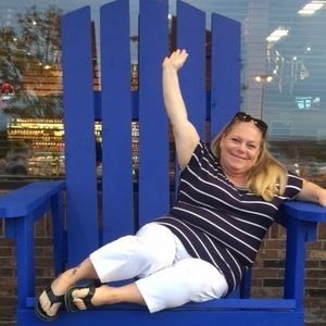 Meet your Posher, Brenda